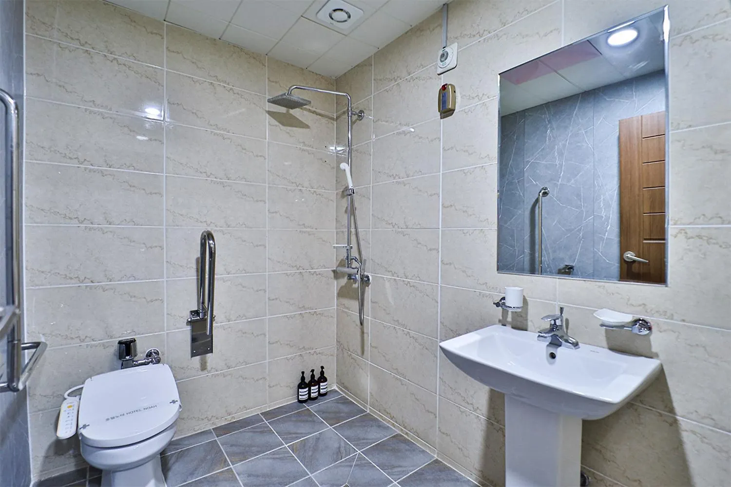 Hotel Noah Busan 3*,  South Korea